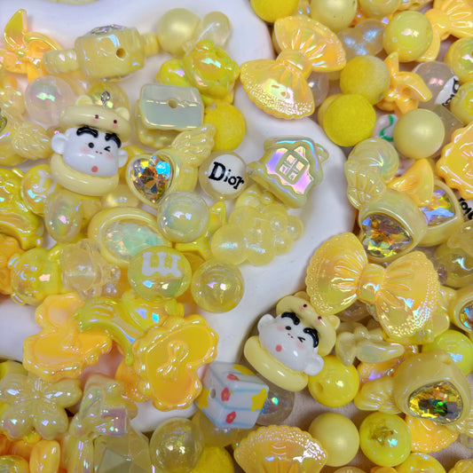 【Remix】Cheeky Yellow Beads for bagcharm or pen
